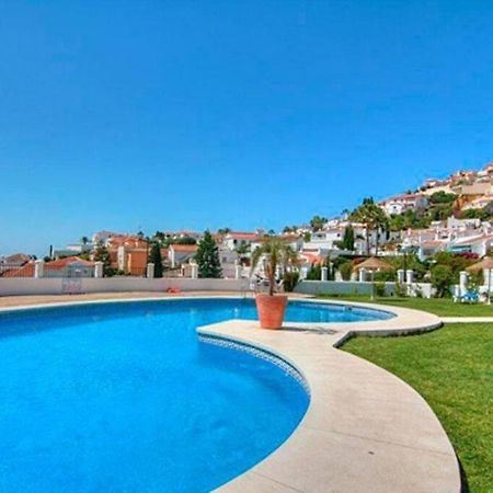 Beautiful 3 Bedroom Townhouse In Urb. Tropicana, Nerja Exterior photo